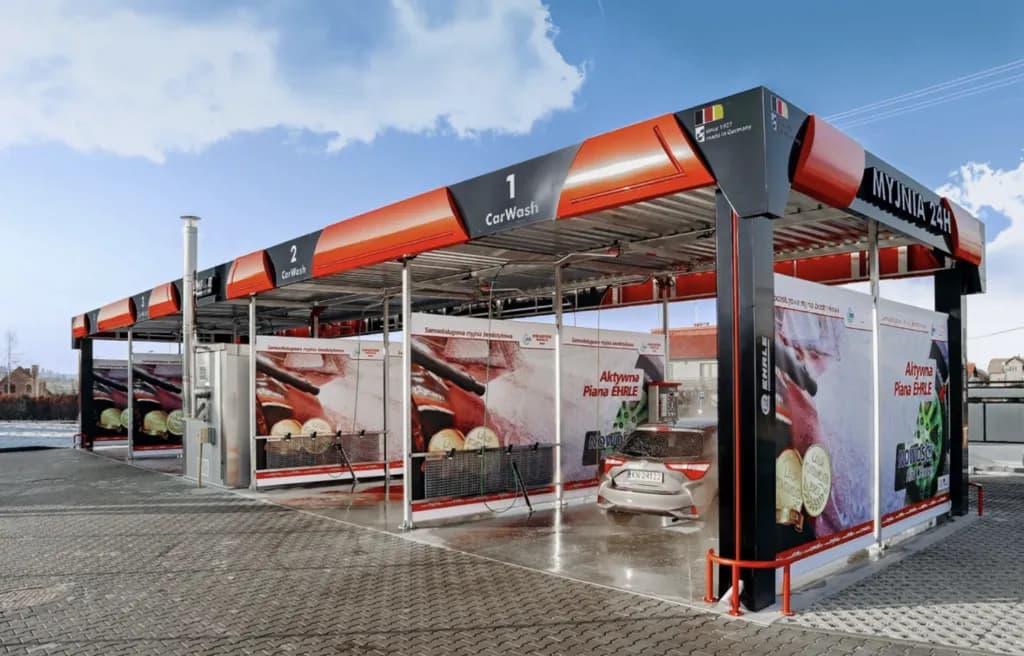 Myjnia bezdotykowa: Zyski, koszty, ROI. Czy to biznes dla Ciebie?