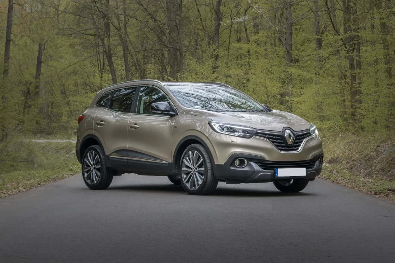 Ile wosku na auto? Dawkowanie dla połysku bez smug!