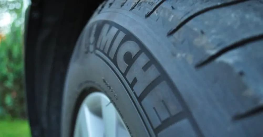 Waga opony samochodowej: od 6,5 do 18 kg. Co musisz wiedzieć?