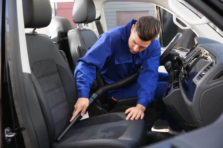 Jak odkurzyć auto na myjni? Poradnik krok po kroku i triki eksperta