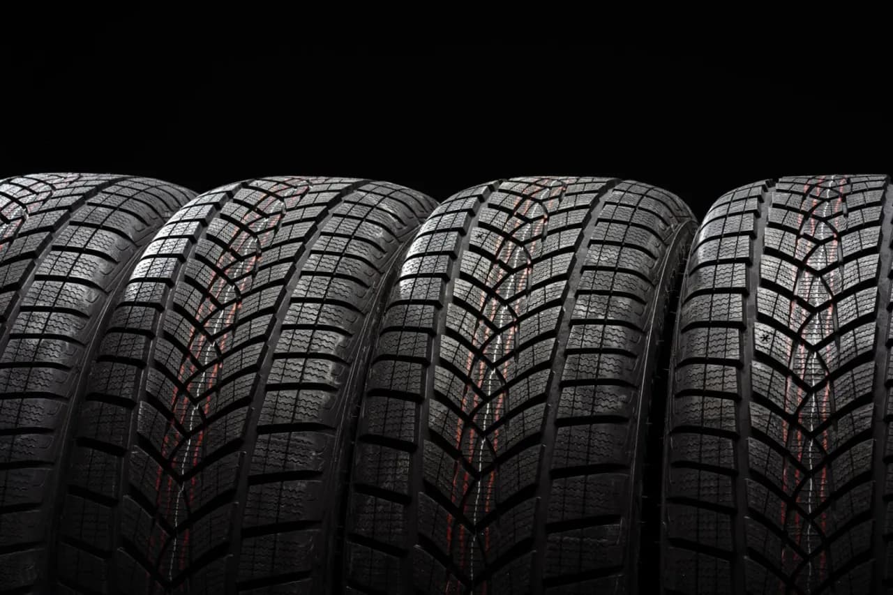 Opony wielosezonowe 2026: Czy to idealny wybór dla Ciebie?